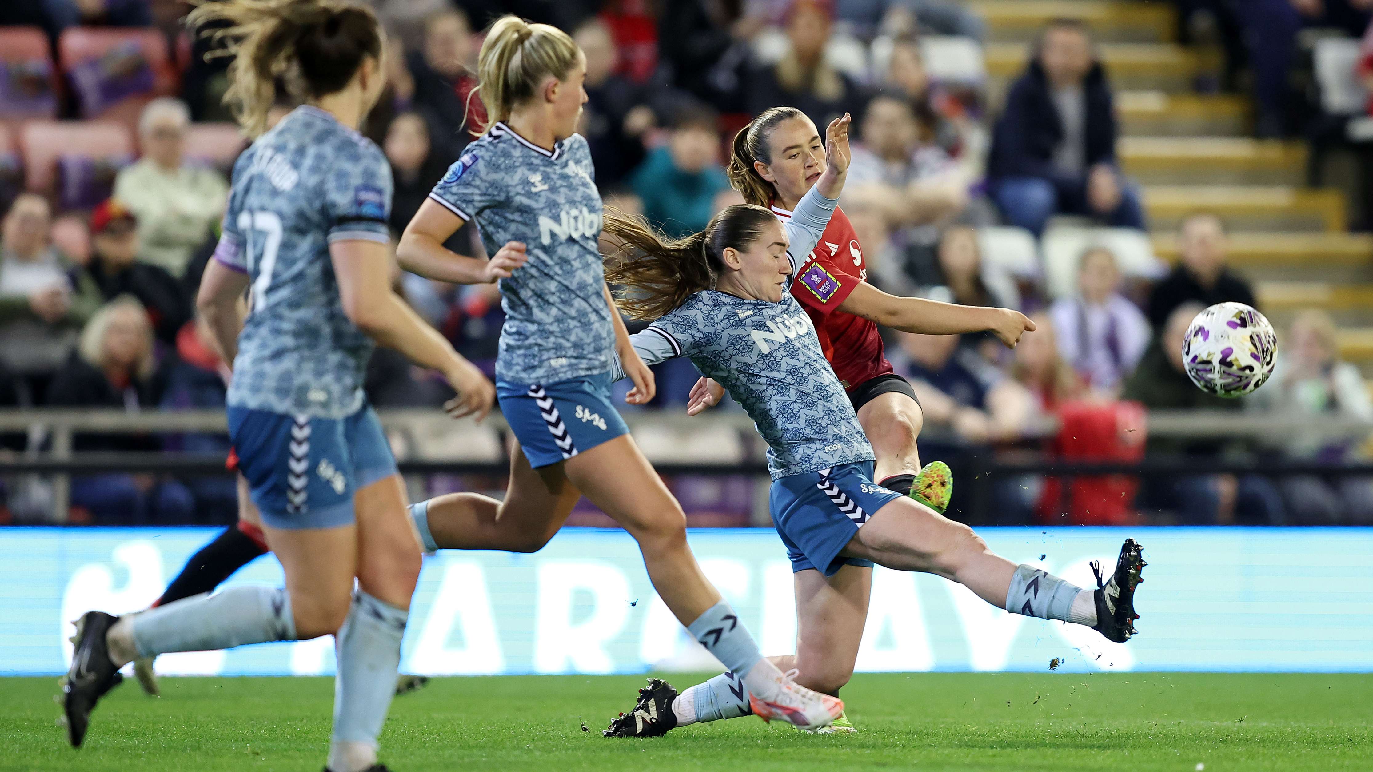 这种沉稳的 这种沉稳的