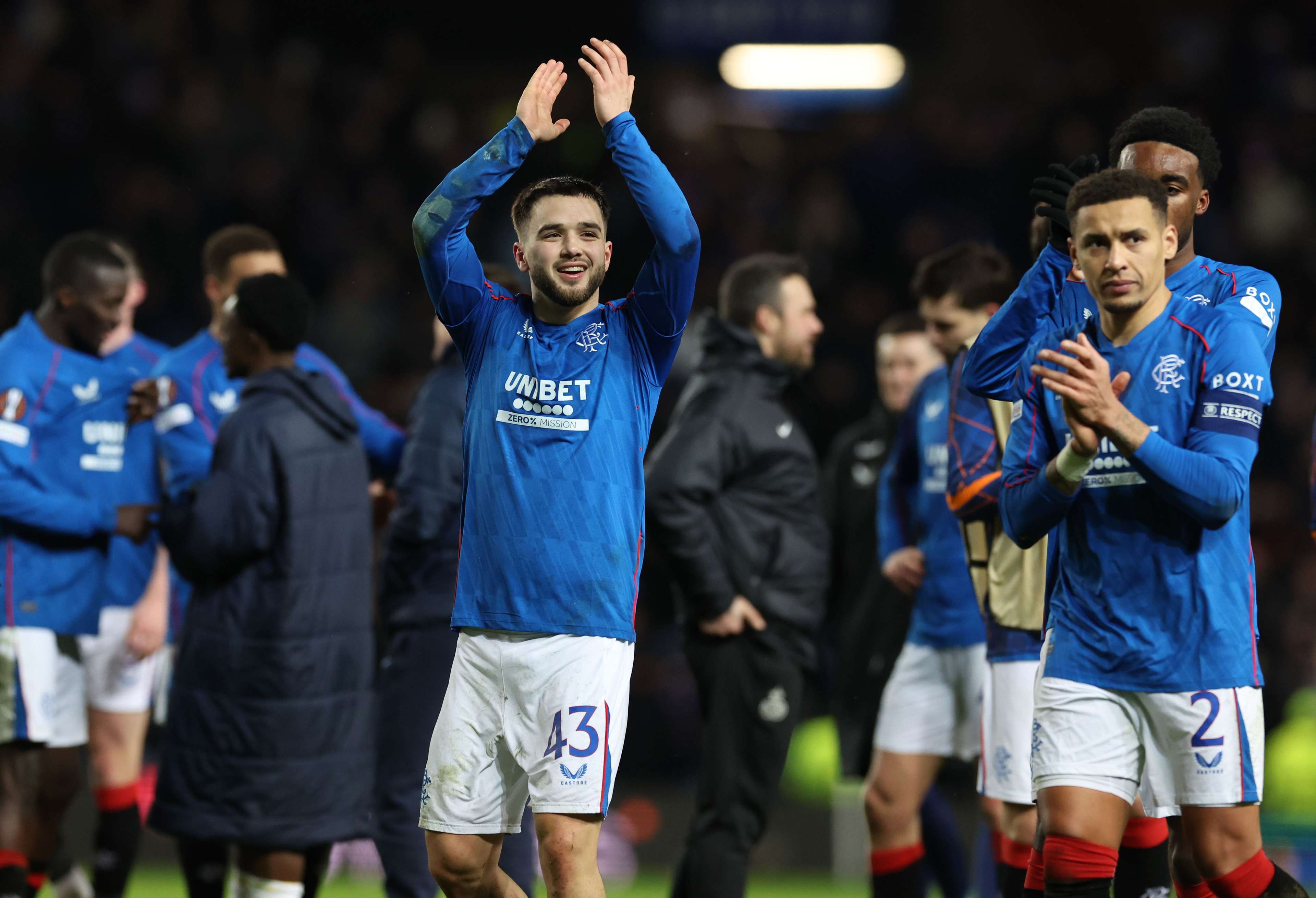 次问鼎足协 次问鼎足协